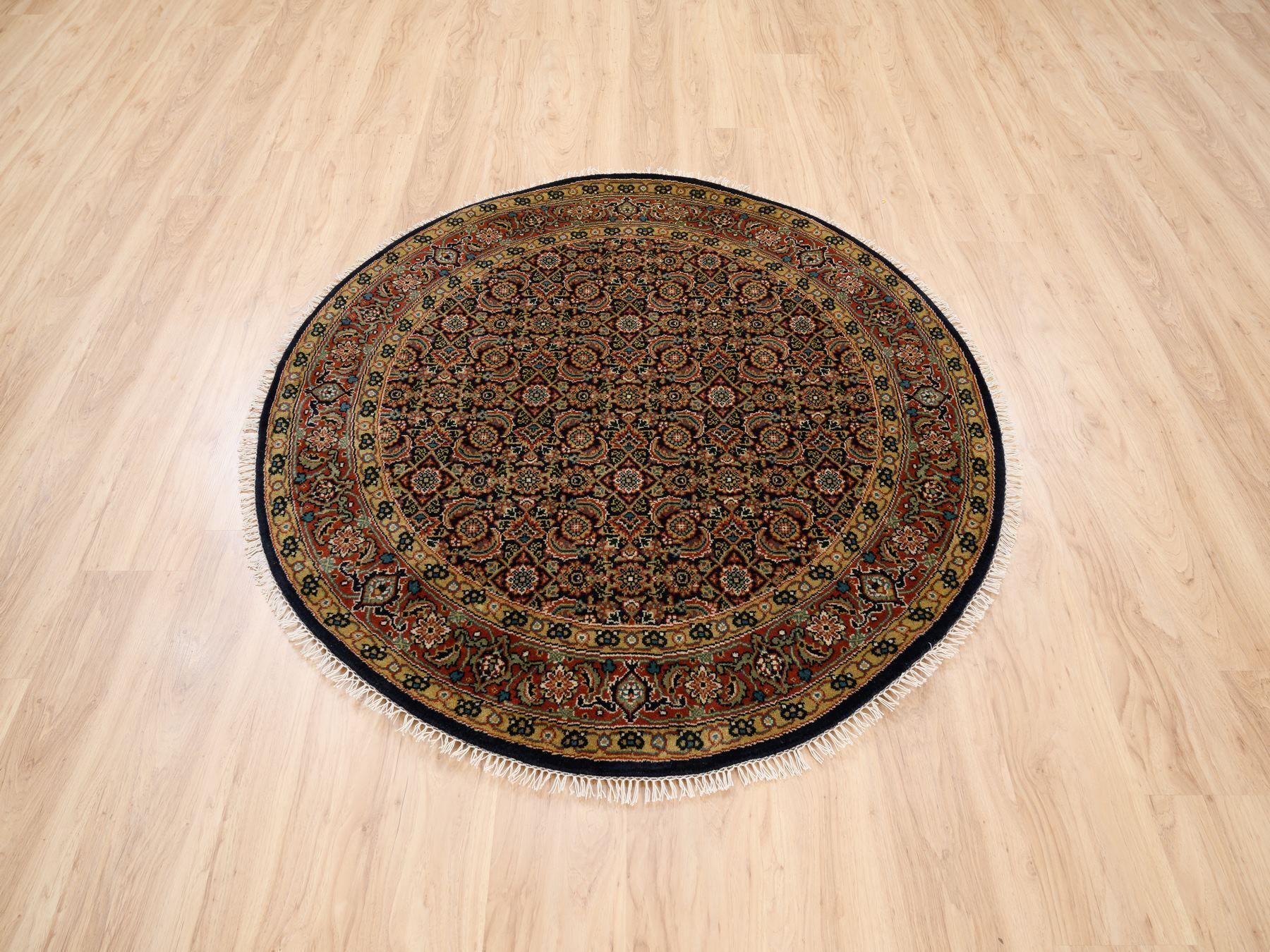 Traditional Rugs LUV571878